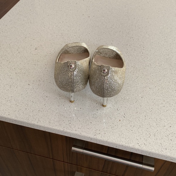 COPY - Michael kors size 9 ., silver Worn a few times . Slightly used in the fr… - Picture 4 of 8